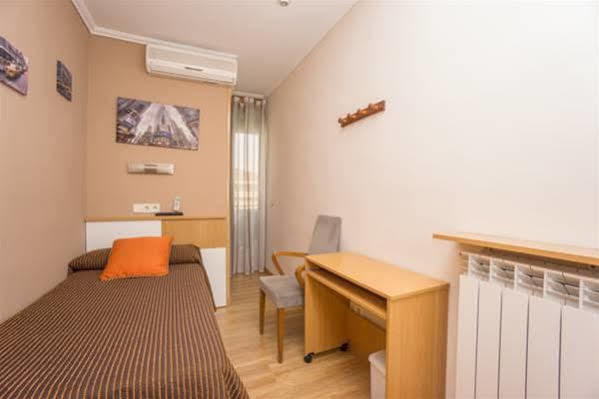 Alojamiento Jaen Madrid Exterior photo